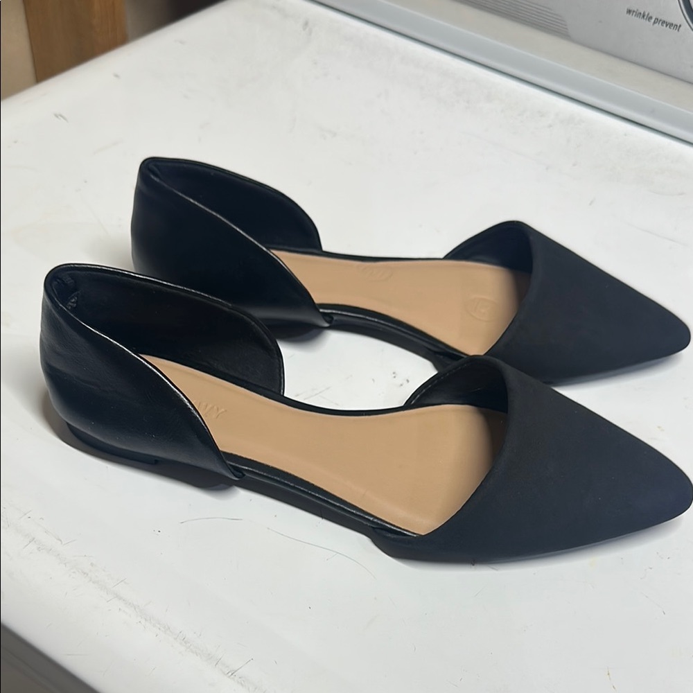 Old Navy Black Flats Sleek Minimalist Design